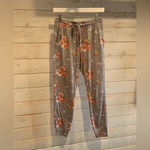 Ada Casey | Purple Floral Lounge Pants